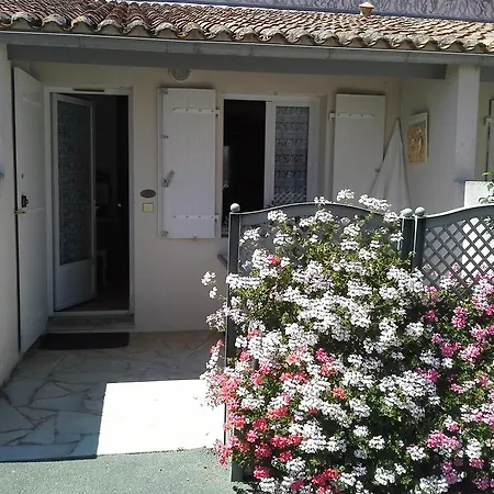 Holiday home L'insulaire